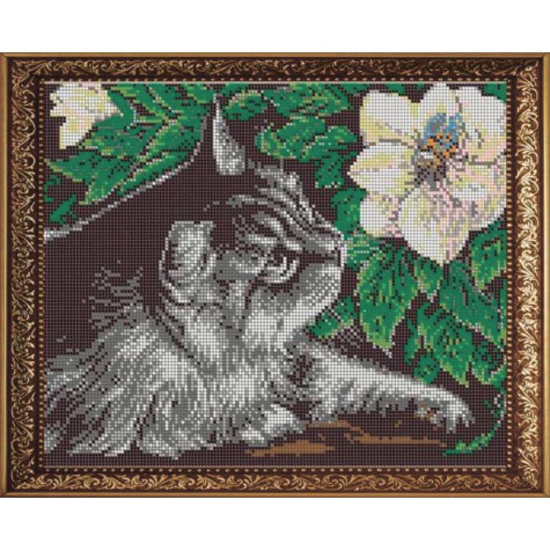 'Аромат цветов' 30x24см набор на атласе для вышивания чешским бисером 'Вышивочка' в коробке ВЛ-048П